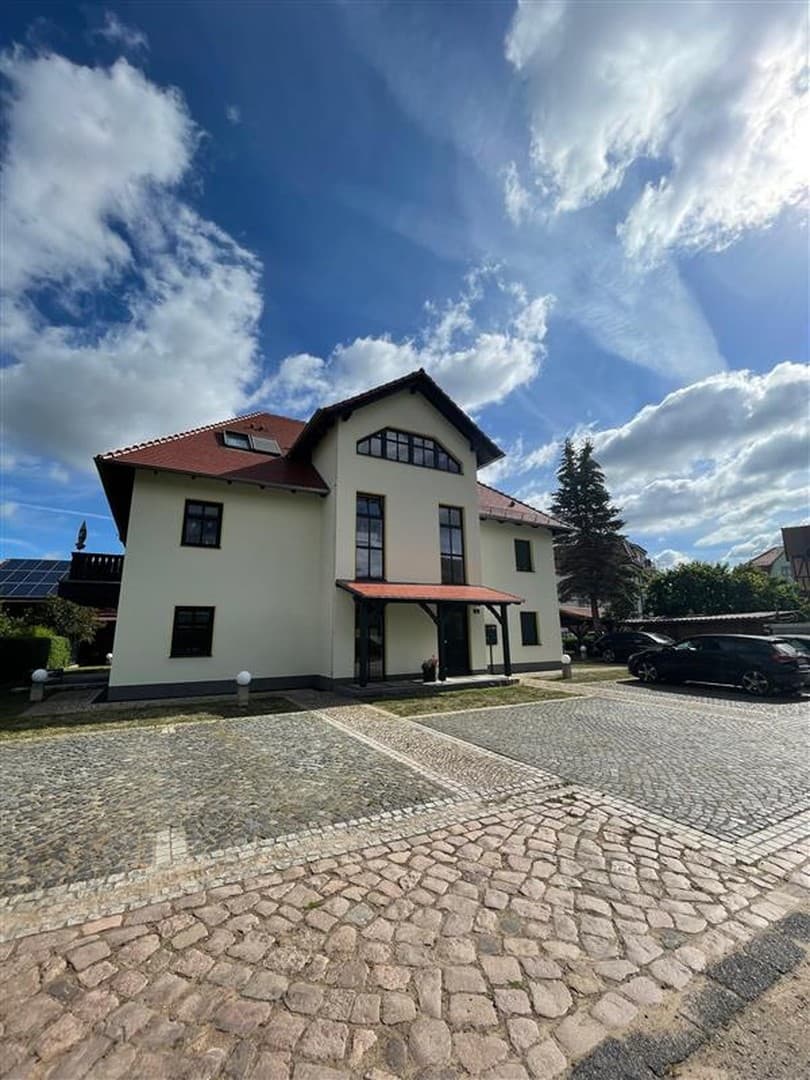 Dachgeschoss in Luckau: 2 Zimmer, viel Licht, plus Spitzboden zum Wohnen
