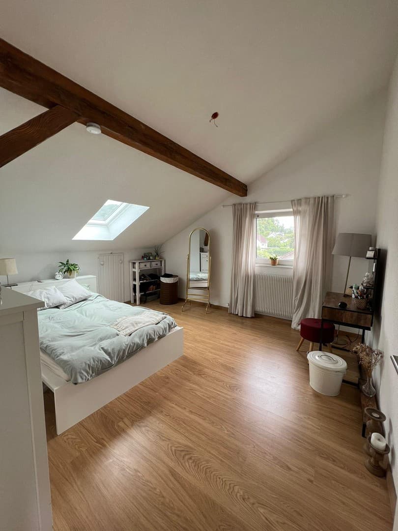 Wunderschöne Dachwohnung zentral und ruhig gelegen in Lörrach