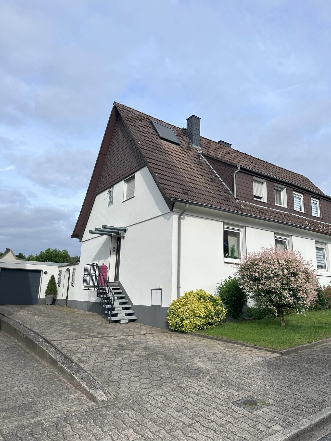 Charmante Doppelhaushälfte in Bönen erwartet SIE!