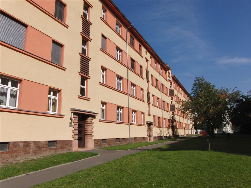 Schöne, 2-Raum-Wohnung mit Balkon und Tageslichtbad in ruhiger Lage in Leipzig-Gohlis!