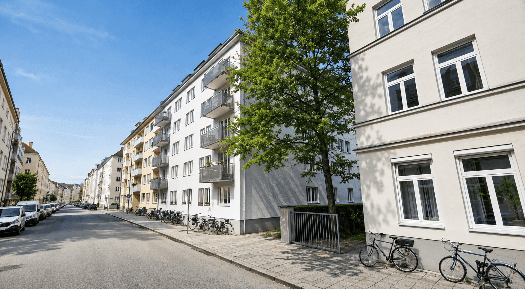 HEGERICH: Charmante 3,5-Zimmer-Maisonette-Wohnung mit ausgebautem Dachspitz in der Maxvorstadt