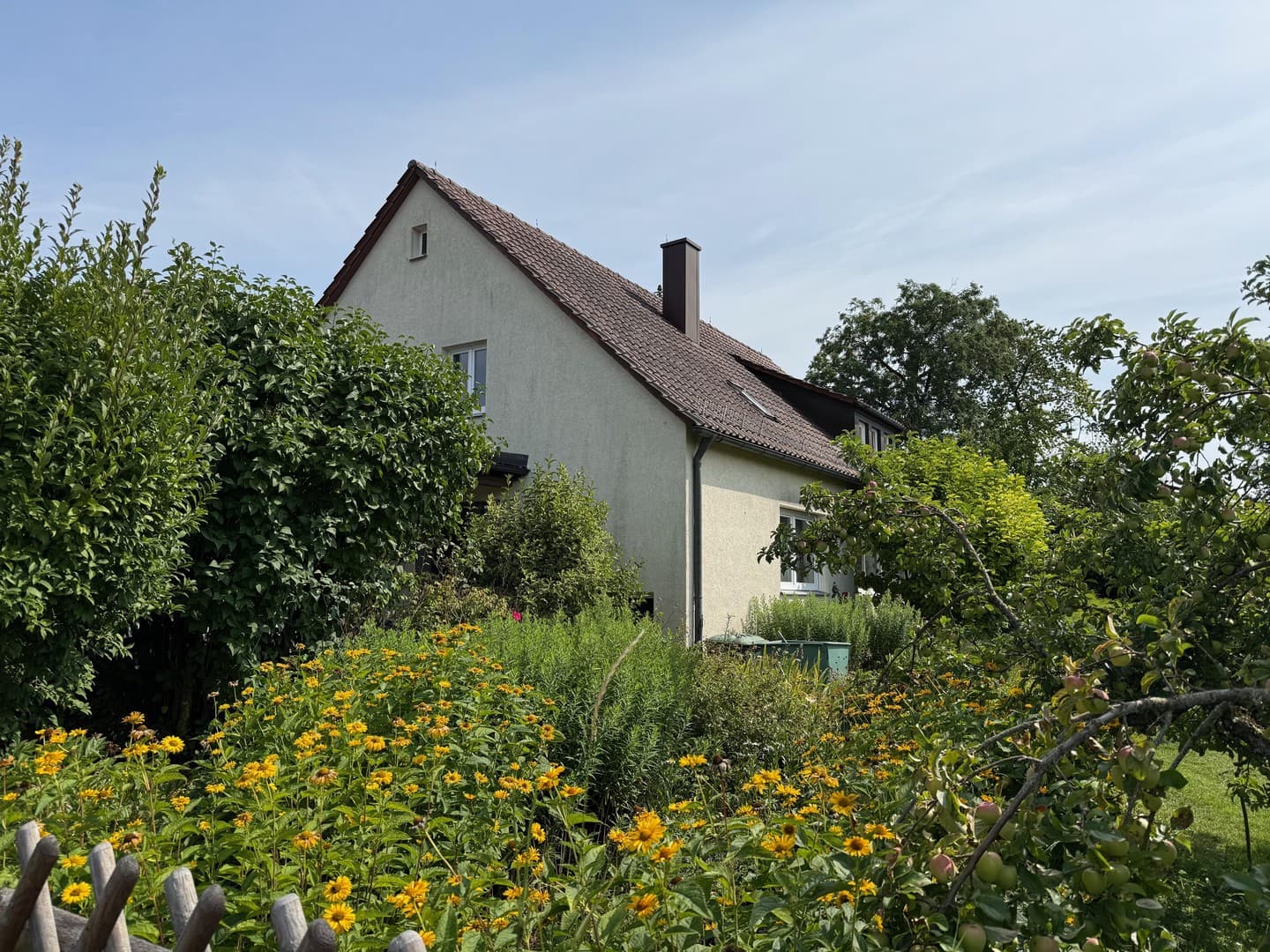 Zweifamilienhaus in exklusiver Waldrandlage