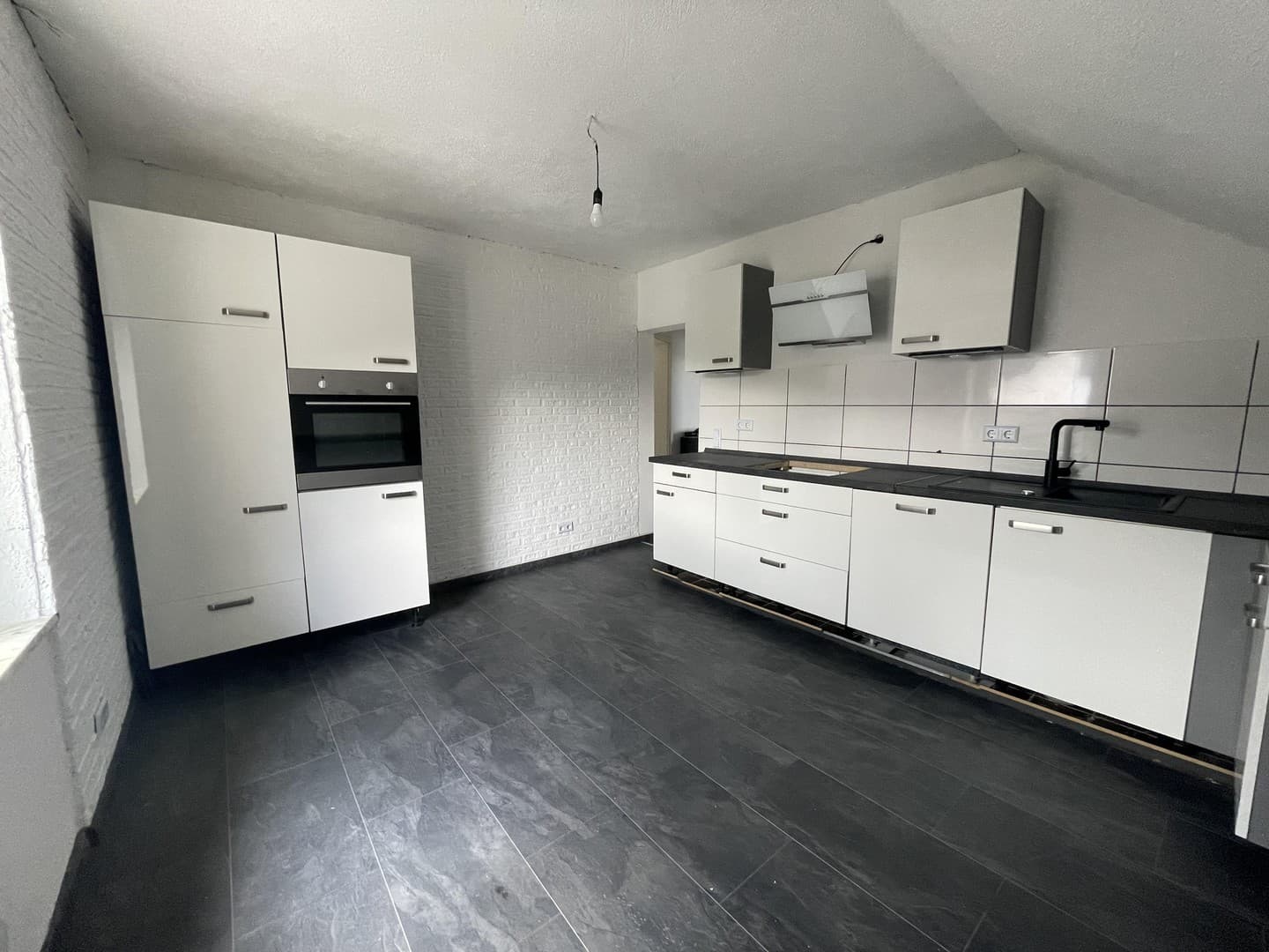 Renovierte 3-Zimmer-Wohnung in Bahnhofsnähe, inkl. Einbauküche zu vermieten