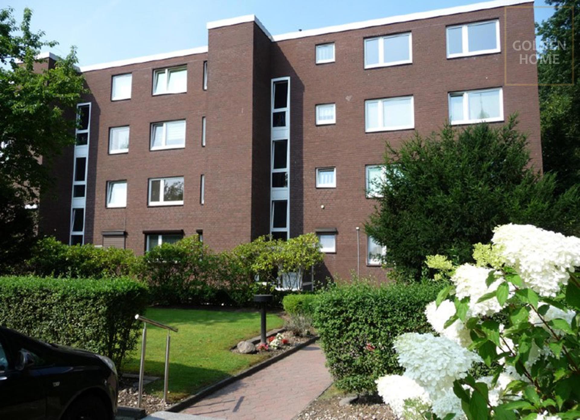 Gepflegtes 1-Zimmer-Apartment mit Loggia und Tiefgaragenstellplatz