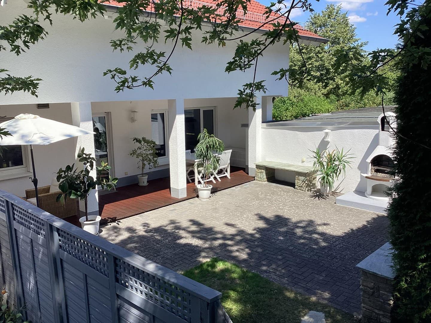 Ruhig wohnen & gut angebunden – Doppelhaushälfte mit Sonnenterrasse in Wehrheim/Obernhain