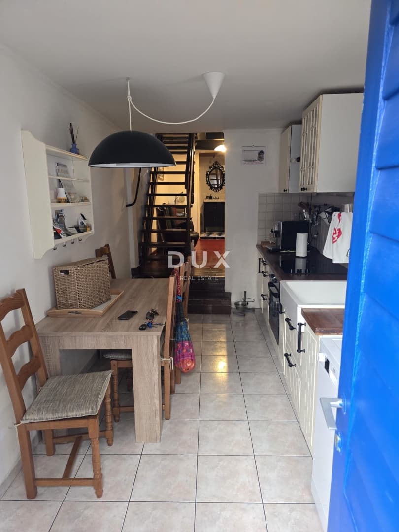 Premantura, Steinhaus, 38 m², Dachterrasse
