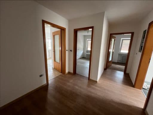 Helle 4,5-Zimmer-Wohnung am Waldrand mit großem Balkon