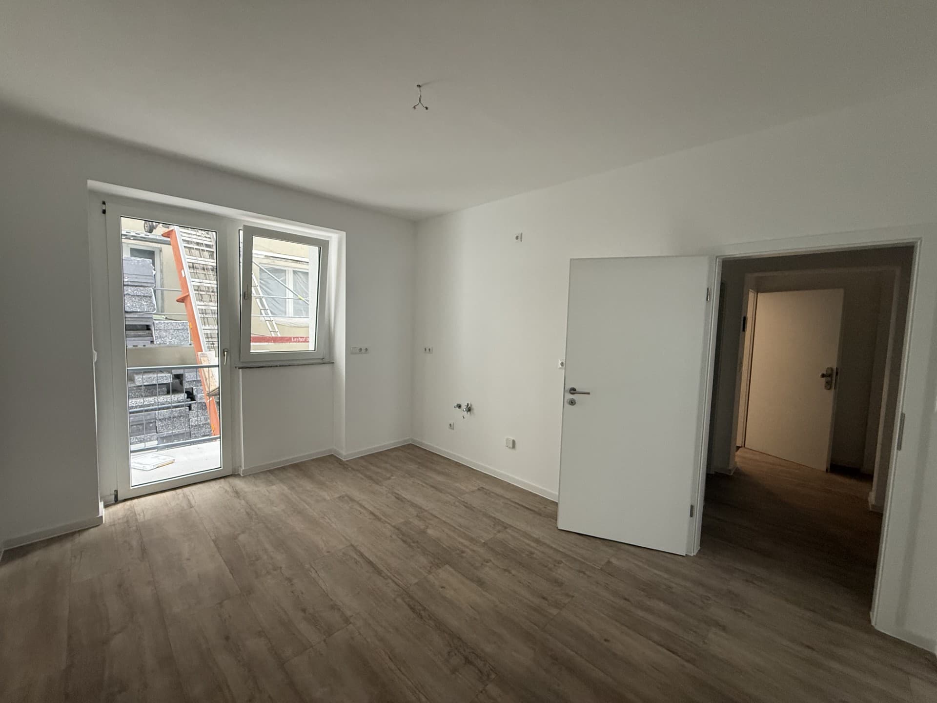Erstbezug nach Modernisierung | Helle 3-Zimmer-Wohnung mit Balkon, Fußbodenheizung
