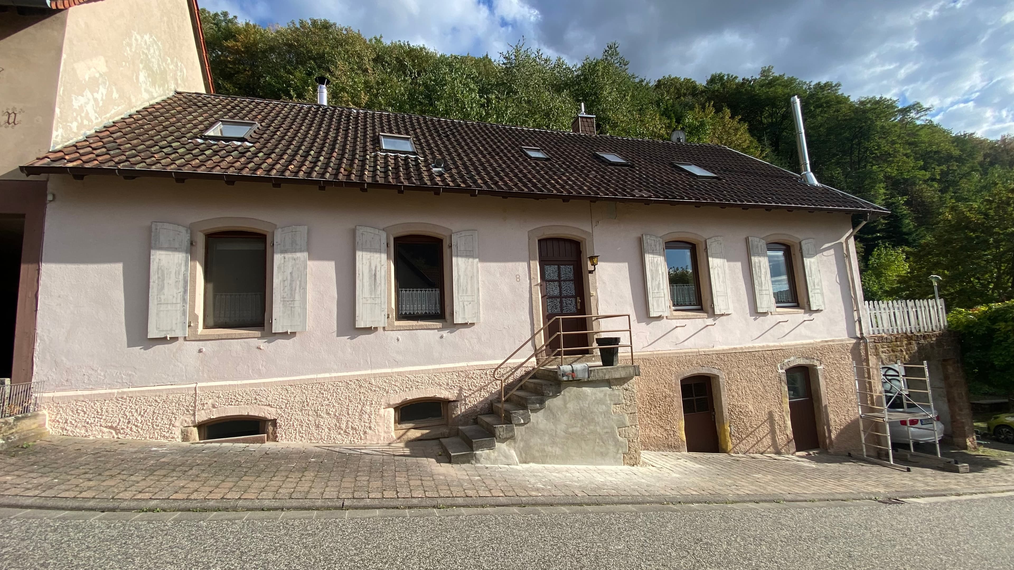 Zweifamilienhaus mit 160 m2 Wohnfläche in Falkenstein / Donnersbergkreis