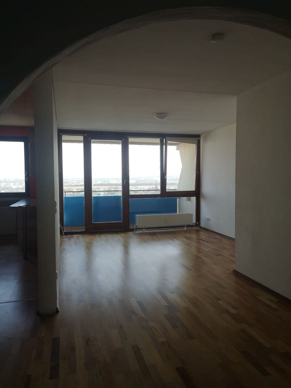 Stilvolle 78 m² Wohnung im 20. OG in Mainz-Gonsenheim – Hochwertig teilmöbliert mit Weitblick