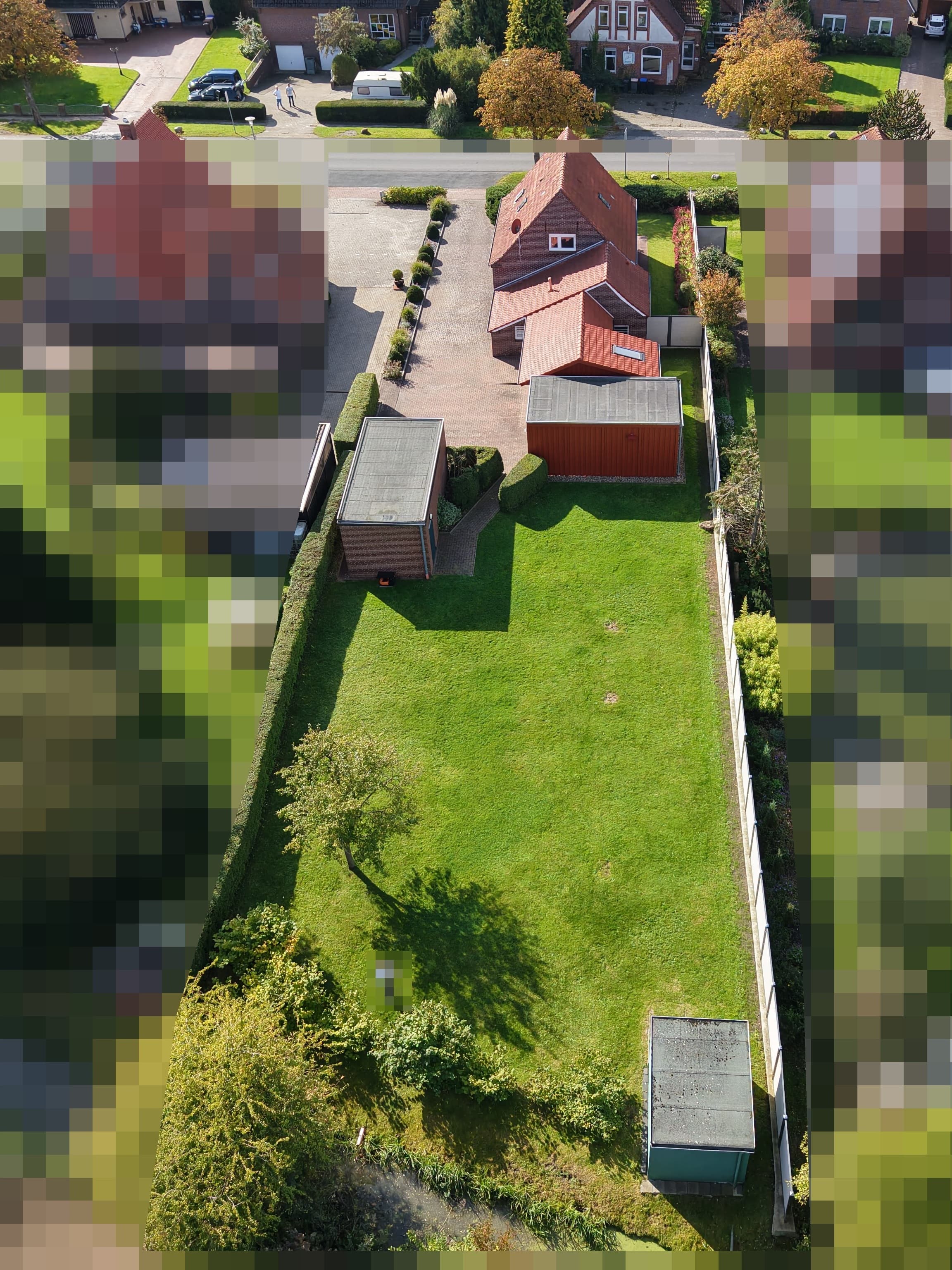 Hier steckt mehr drin! Ein Zuhause voller Möglichkeiten mit großem Garten mitten in Hooksiel!