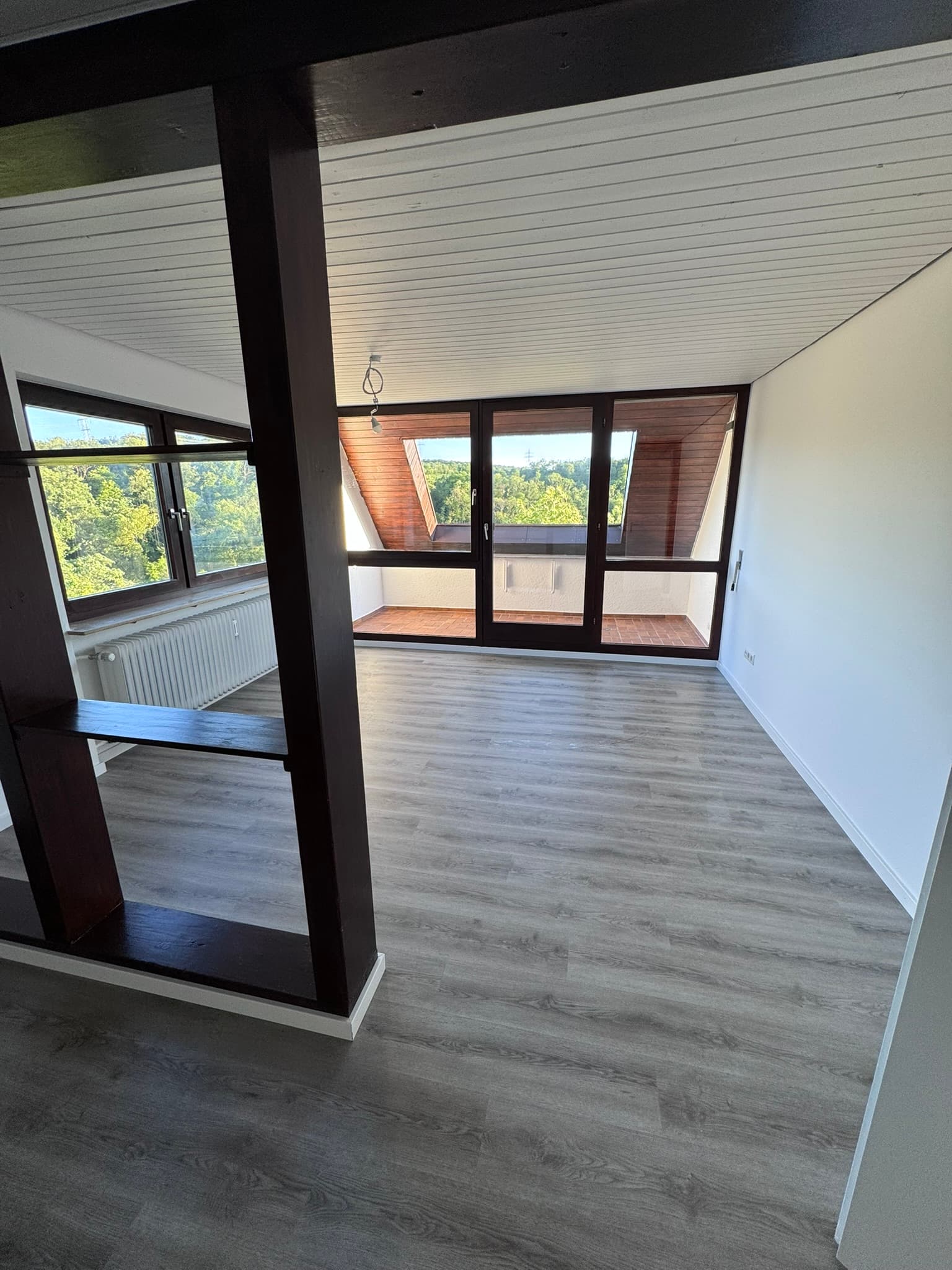 Renovierte 4,5 Zimmer-Whg. + großer Garten + Blick ins Grüne