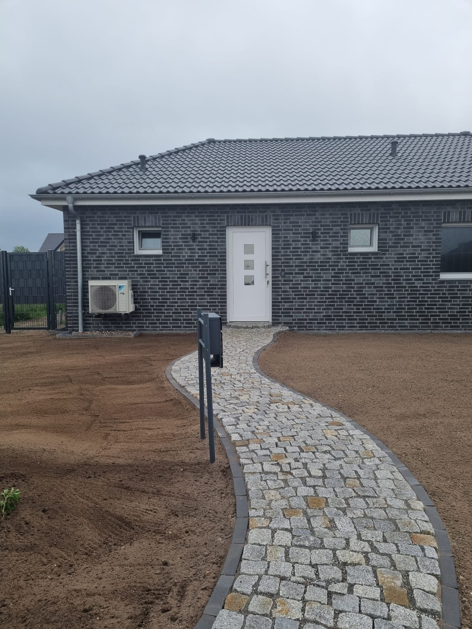 Verklinketer Bungalow in ruhiger Lage mit viel Potential