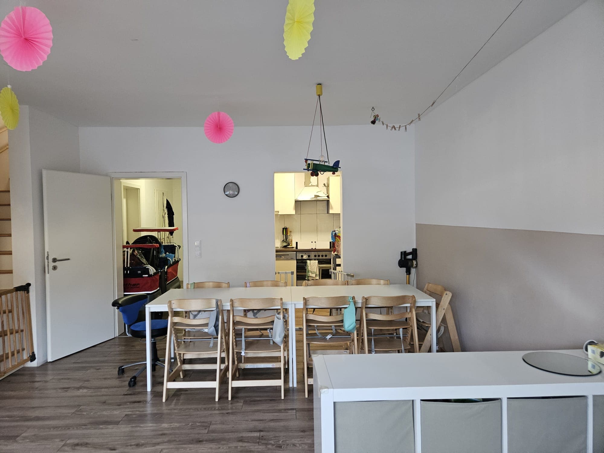 Büro, Praxis oder soziale Einrichtungen (Moderne Ausstattung)