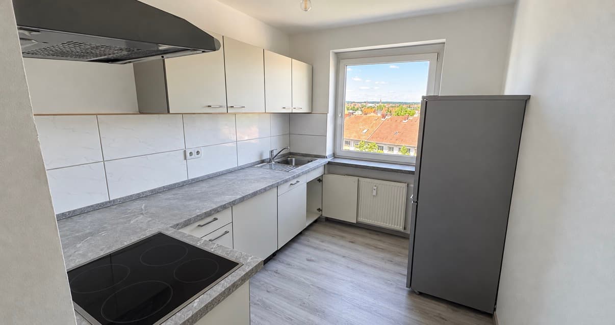 3 Zimmer mit Balkon und Saarbrückenblick