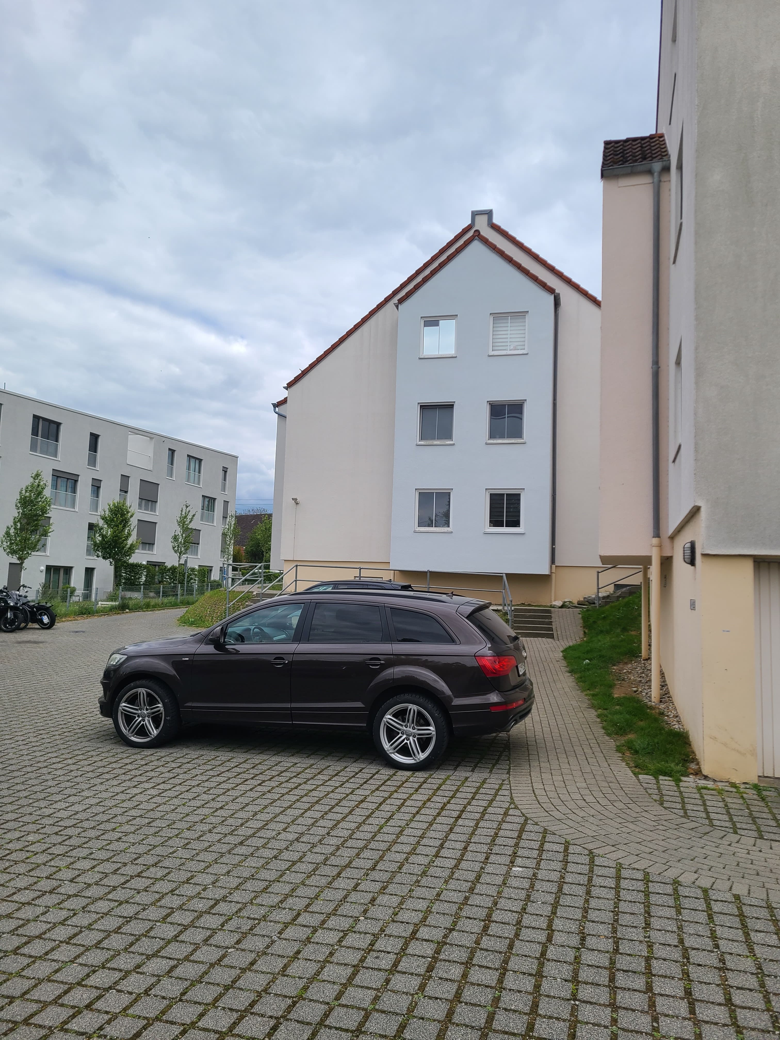Attraktive Kapitalanlage: Vermietete 3-Zimmer-Erdgeschosswohnung mit Garten & Garage in Diedorf (Kopie)