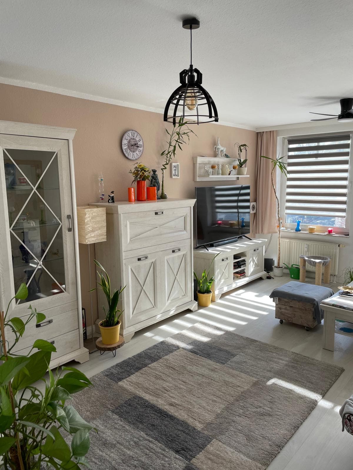 Helle und freundlichen Zweiraumwohnung im Zentrum von Güsten