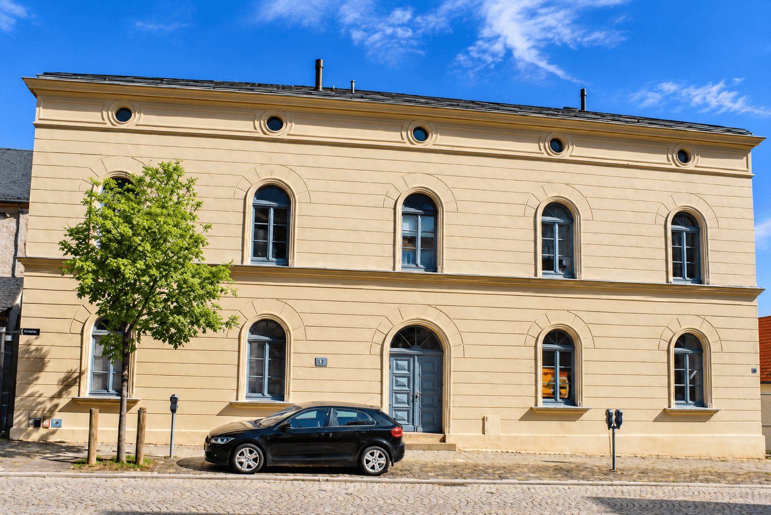 2 RW mit Balkon in der Riestedter Straße