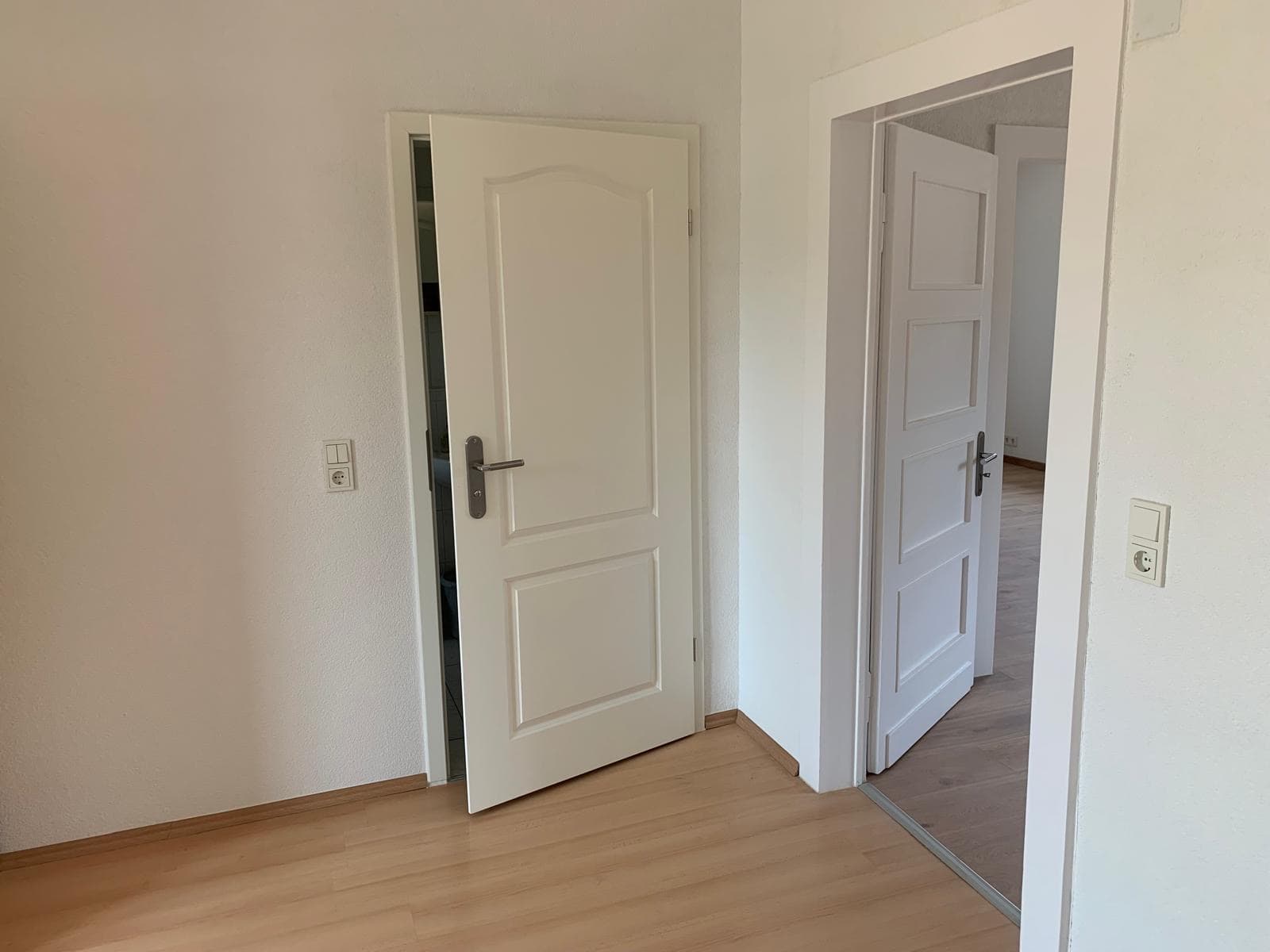 2 Zi Wo Küche, Bad in Ottweiler