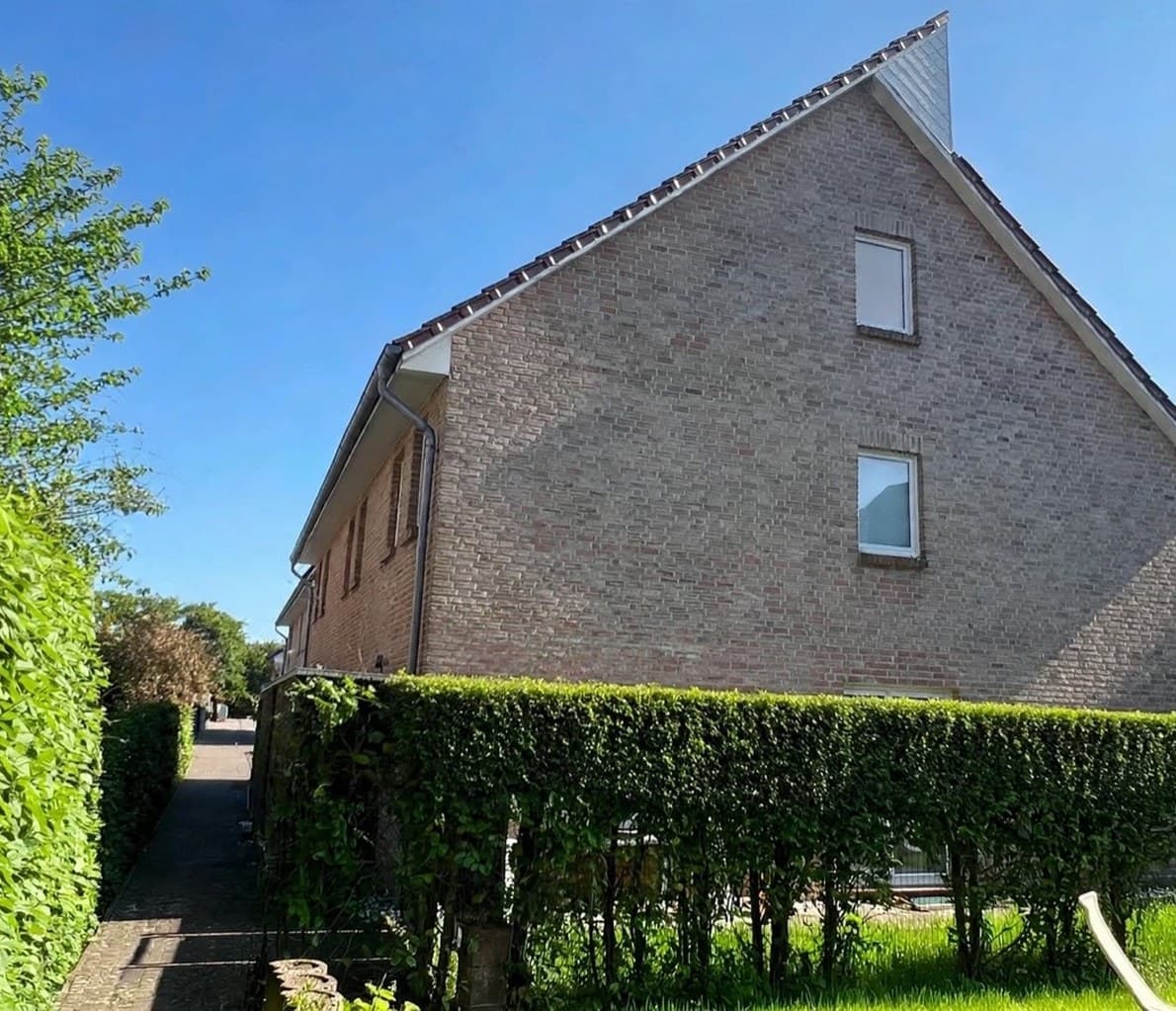 Reihenhaus oder 3 Reihenhäuser in Norderstedt-Garstedt – einzeln oder im Paket