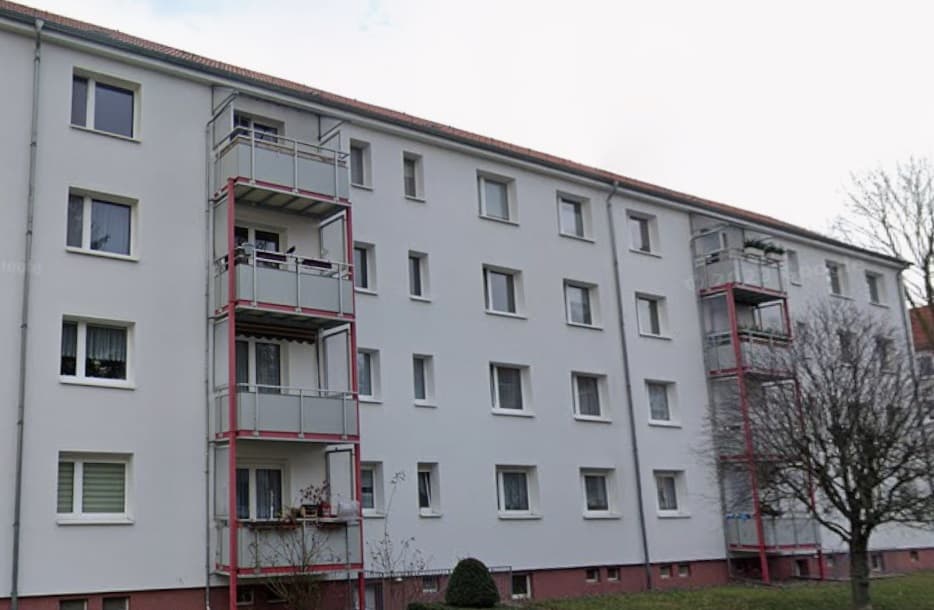 2 Zimmer Wohnung mit Balkon und Einbauküche