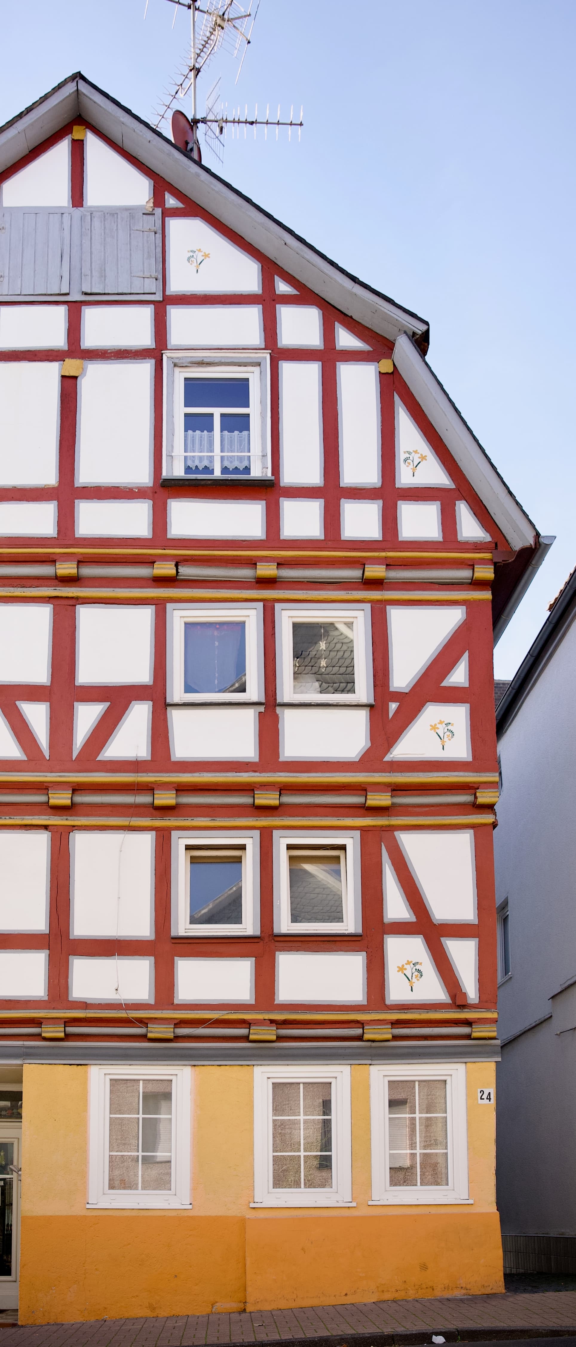 Charmantes Fachwerkhaus mit 5 Wohneinheiten im Schwalm-Eder-Kreis