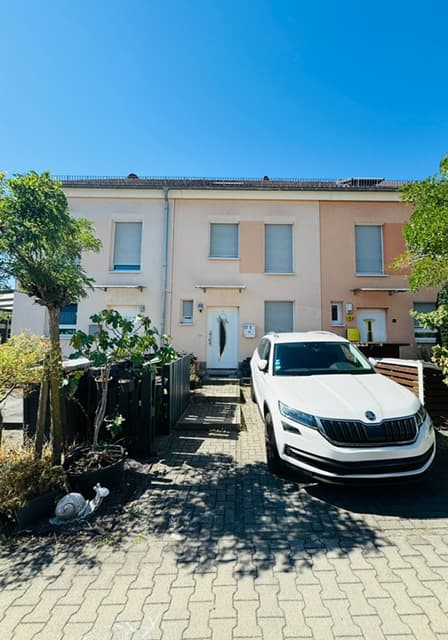 Modernes, sehr gepflegtes Reihenhaus in Mainz-Mombach – 171 m² Wohnfläche, Garten & Terrasse – Energieeffizienz A+