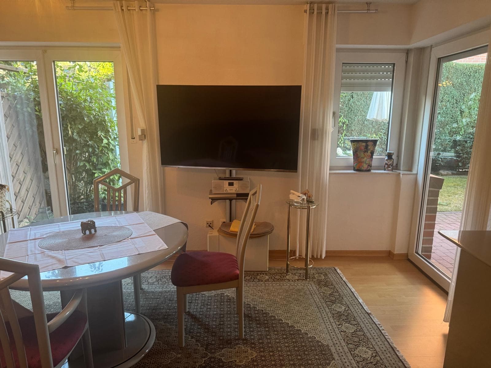 Wunderschöne 3-Zimmer-Wohnung mit Garten, zentral gelegen