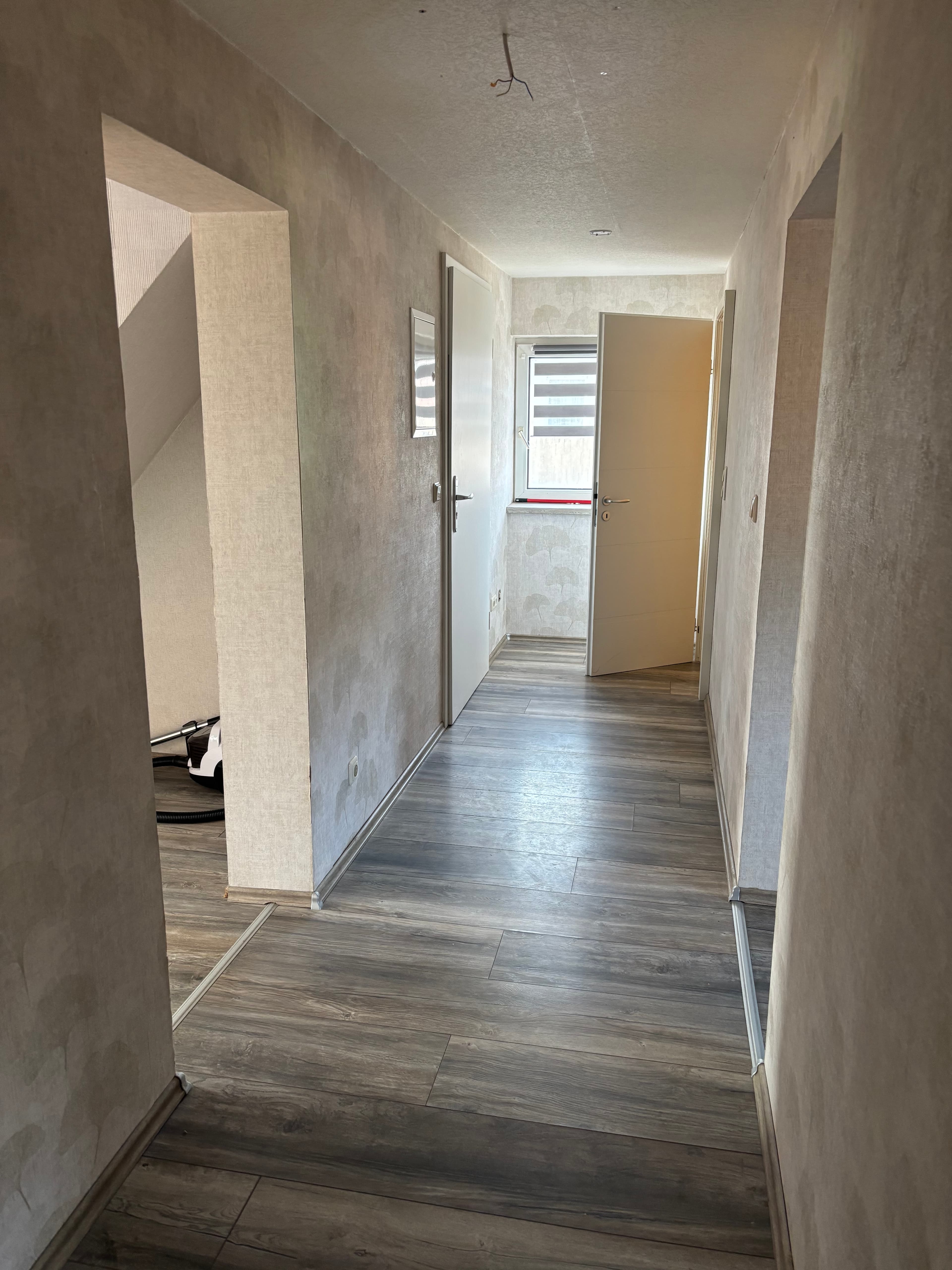 2,5-Zimmer-Wohnung mit Garten und Keller in Menteroda