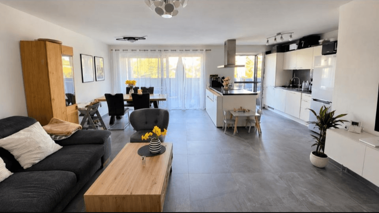 Provisionsfrei: 3‑Zimmer‑Dachgeschosswohnung, ca. 84 m², Energieklasse A
