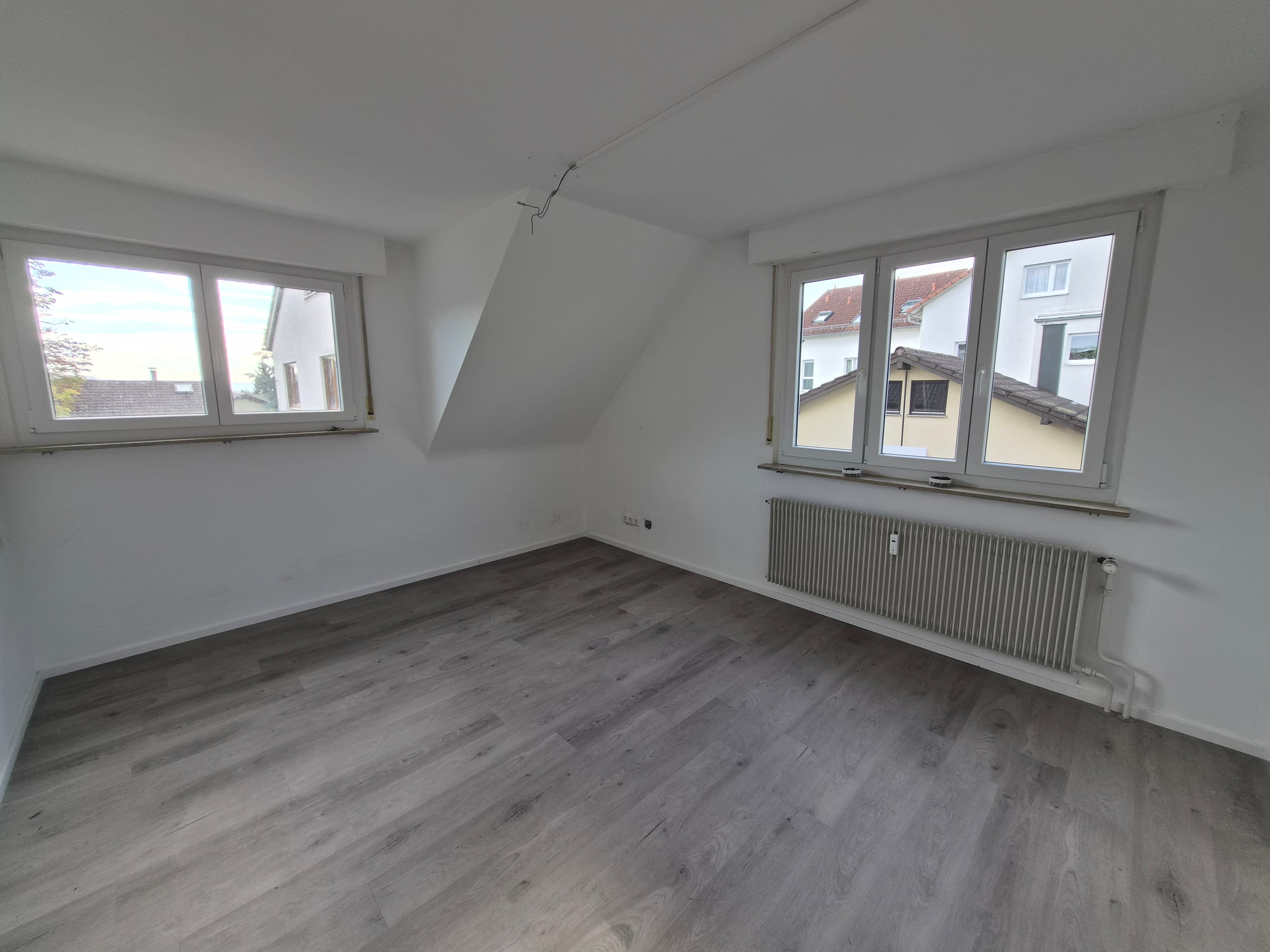 Helle Drei Zimmer Wohnung sucht neuen Mieter