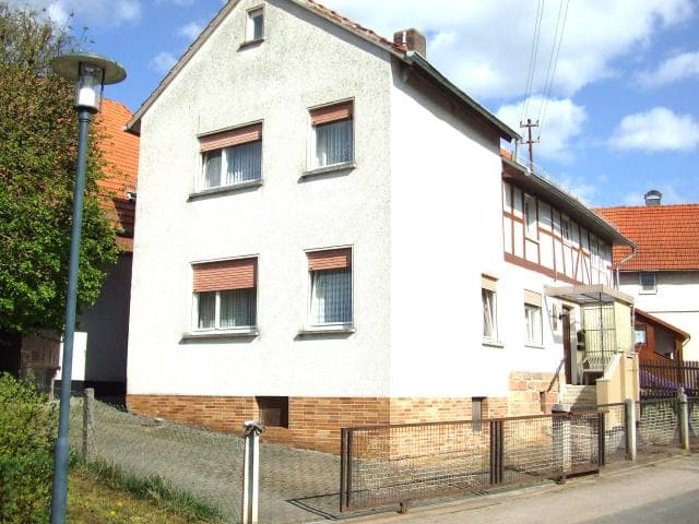 V E R K A U F T !!!! KOMPLETTES ANWESEN MIT STABILER SCHEUNE UND GROSSEM GRUNDSTÜCK !! IN SONNIGER LAGE VON RINGGAU-RENDA -