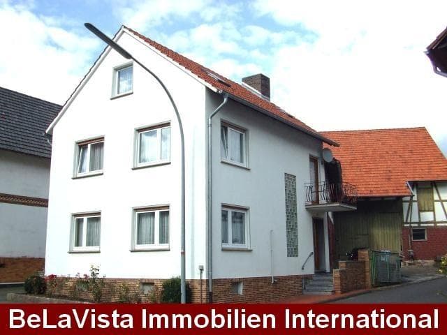 V E R K A U F T !!!! * SEHR GROSSZÜGIG UND SEHR IDYLLISCH WOHNEN UND LEBEN * MIT RIESIGER SCHEUNE / AUCH ALS STALLUNG * MIT DOPPEL-GARAGE* und vielem mehr...