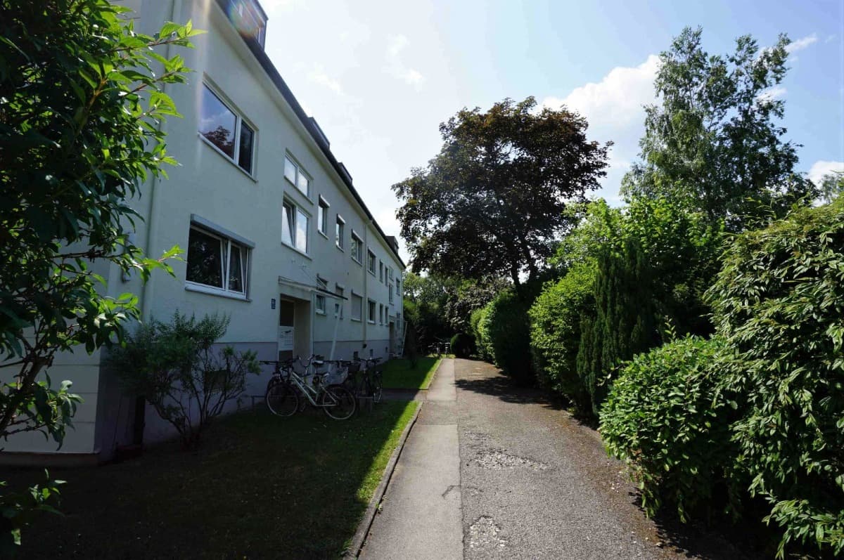 Vermietet: Gute Lage, guter Schnitt, 2-Zim.-Wohng. in München-Moosach