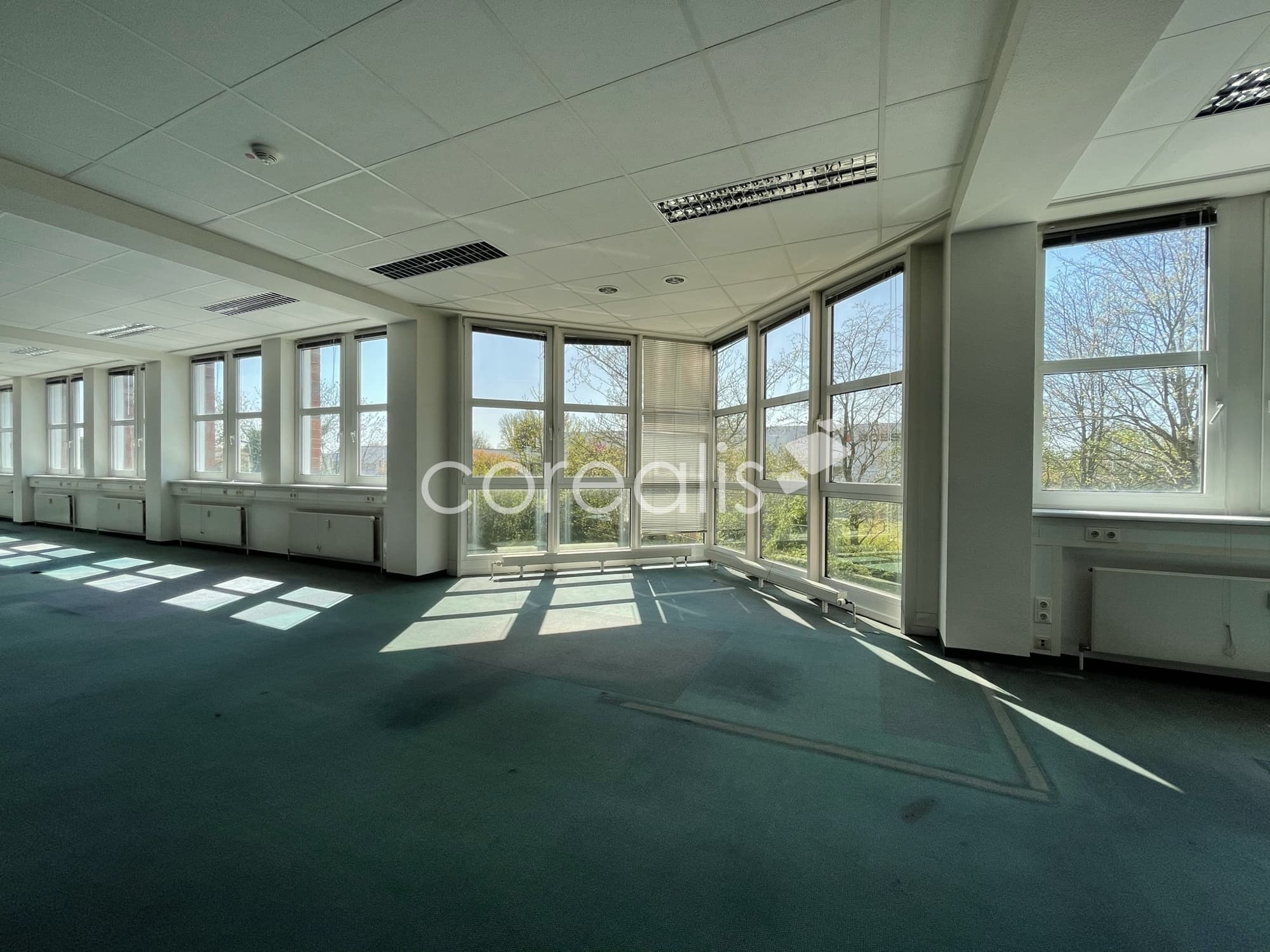 Schöne Büro- & großzügige Hallenflächen in Meerbusch provisionsfrei zur Miete