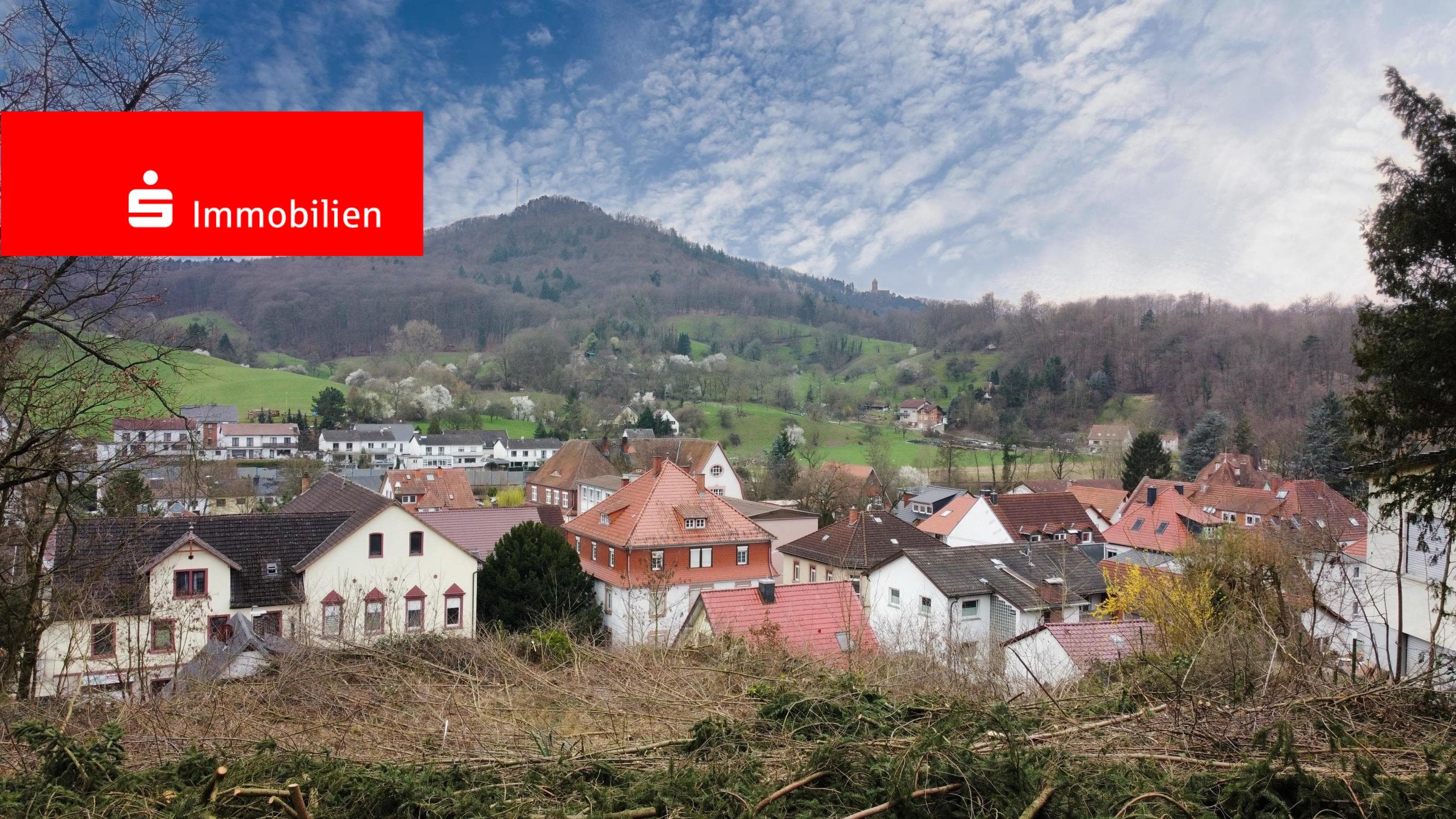 Erhaben residieren am Hang mit traumhaftem Ausblick in der Nähe von Weinheim!!!