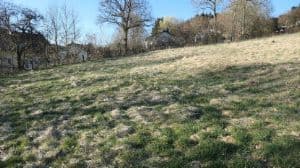 Eck-Baugrundstück mit Fernsicht in ruhiger Seitenstraße