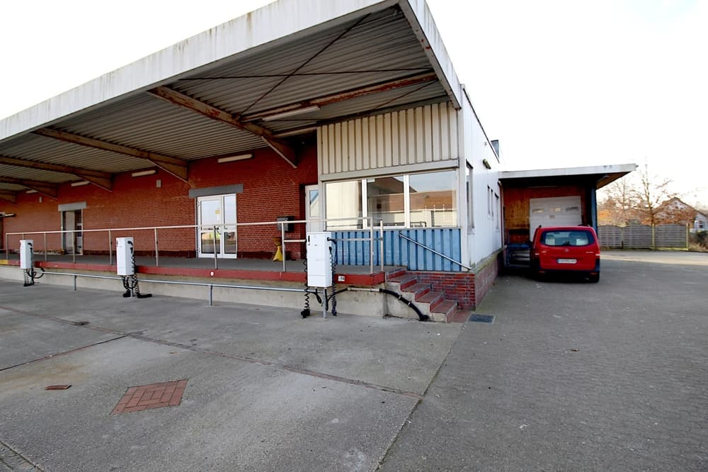 Gewerbehalle in Dorum – Perfekte Standortvorteile an der Wurster Nordseeküste**
