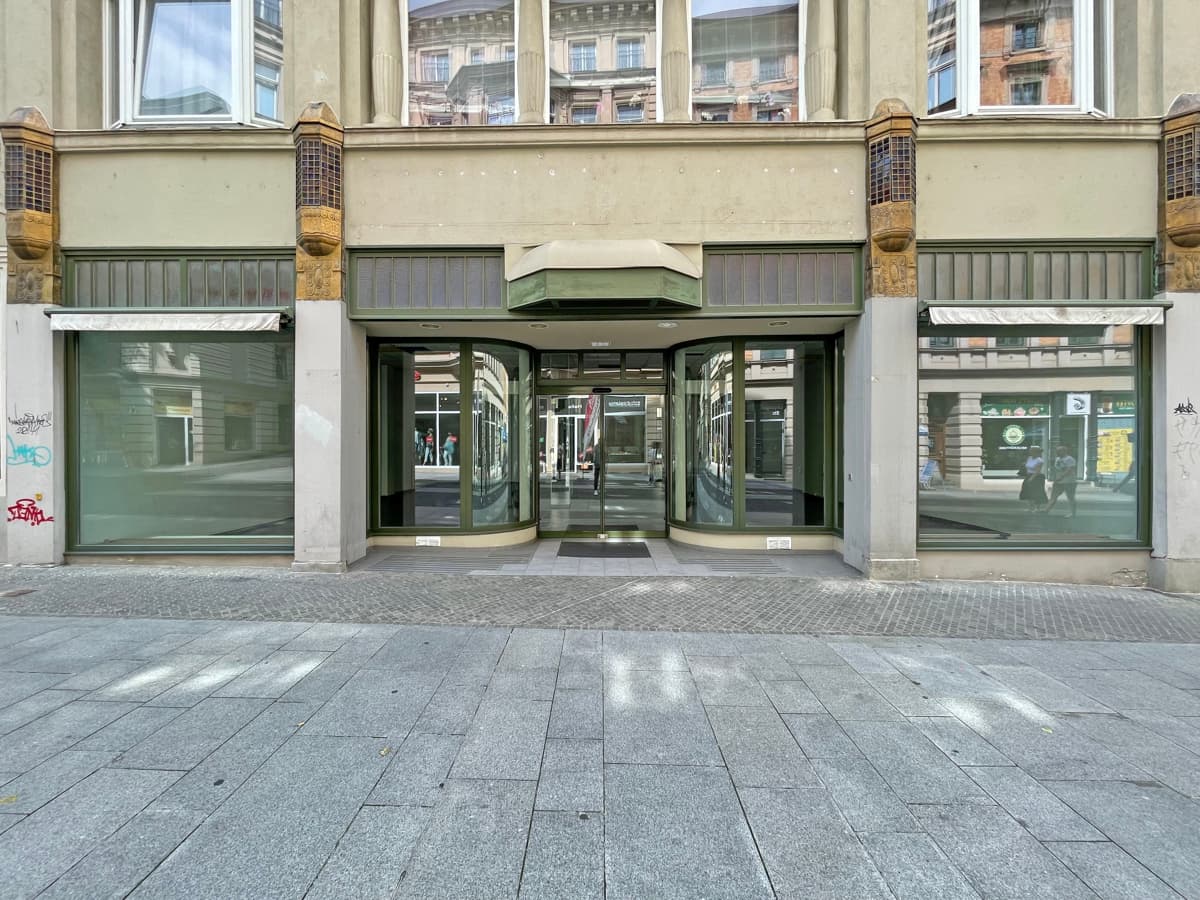 Großzügige Ladenfläche in der Fussgängerzone - Leipziger Straße