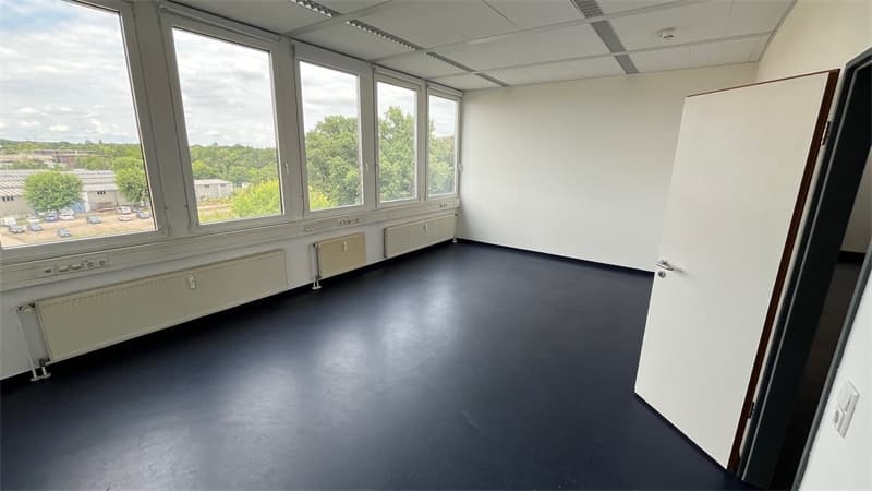 Helles Büro in Babelsberg zu mieten