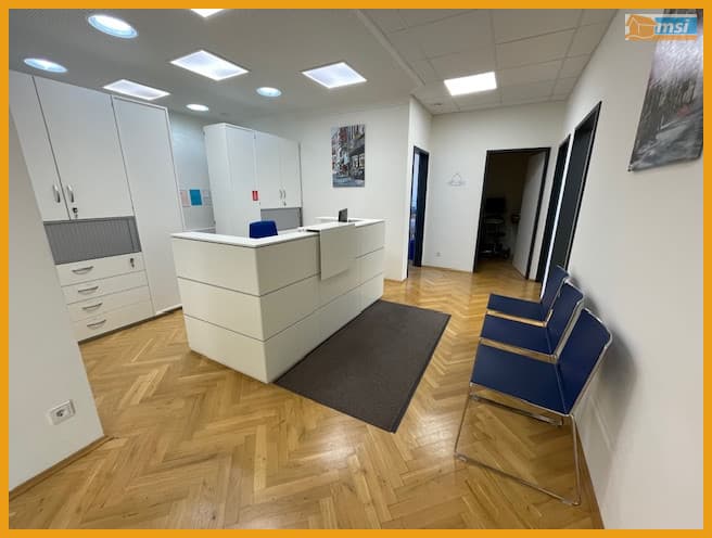NACHFOLGER FÜR MODERNE
HAUSARZTPRAXIS GESUCHT!