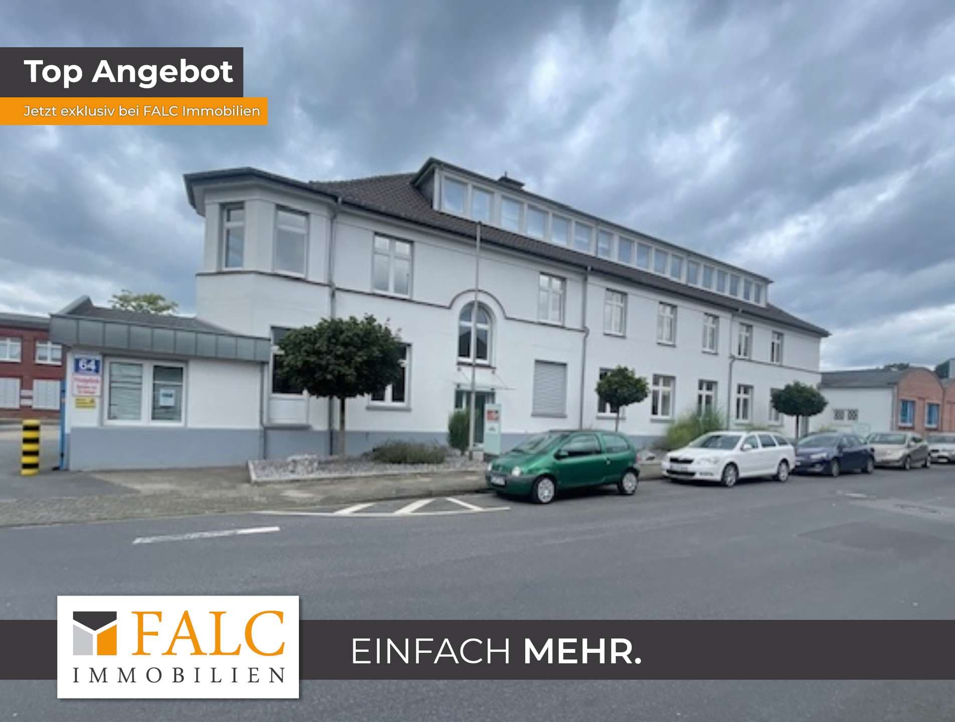 Moderne Lagerhalle im Gewerbepark-Süd