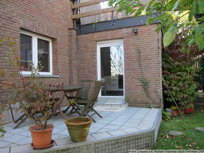 Herzogenrath; Modern möblierte, schicke 2-Zimmerwohnung mit Terrasse