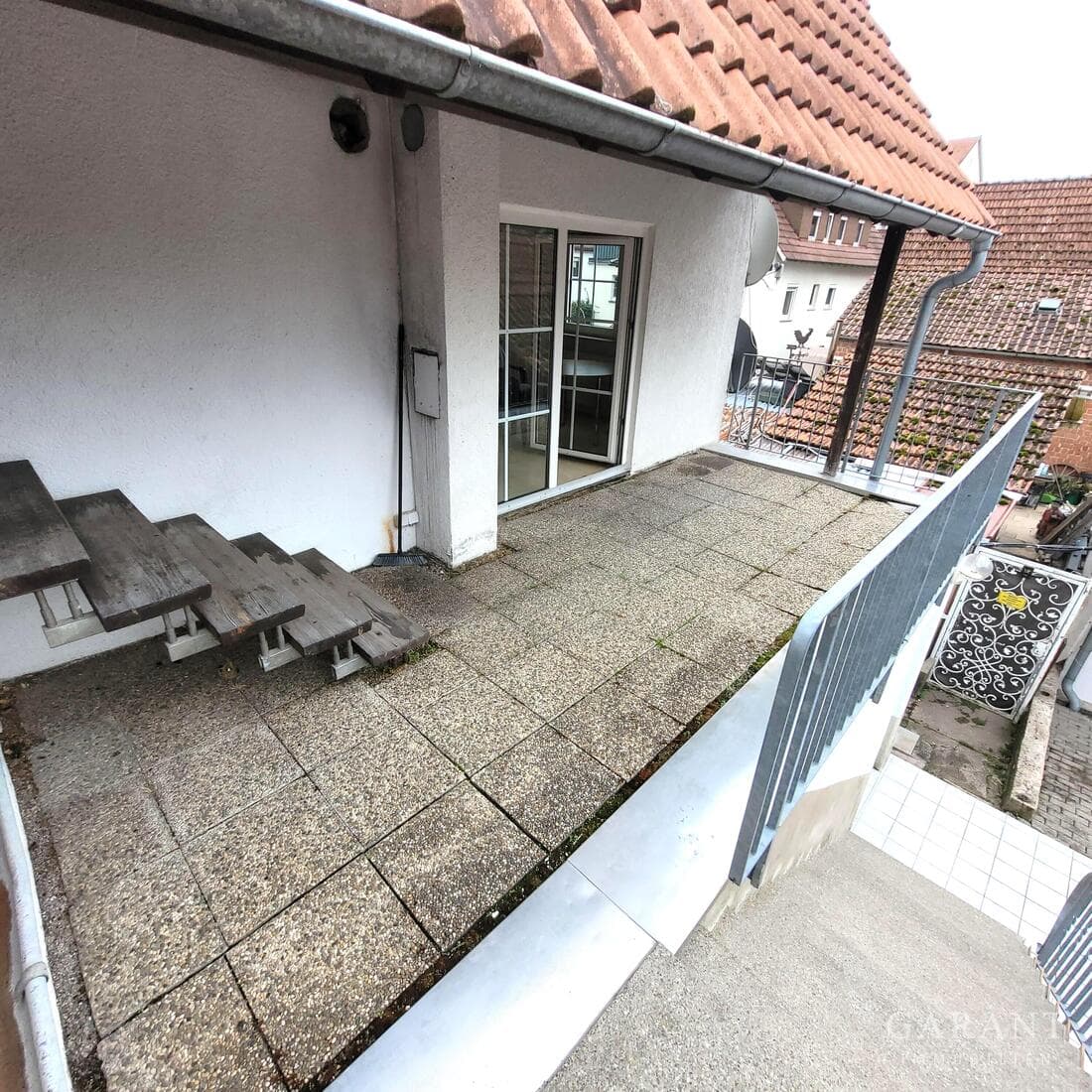 !! Handwerker aufgepasst - Zweifamilienhaus mit großer Werkstatt und Garage !!