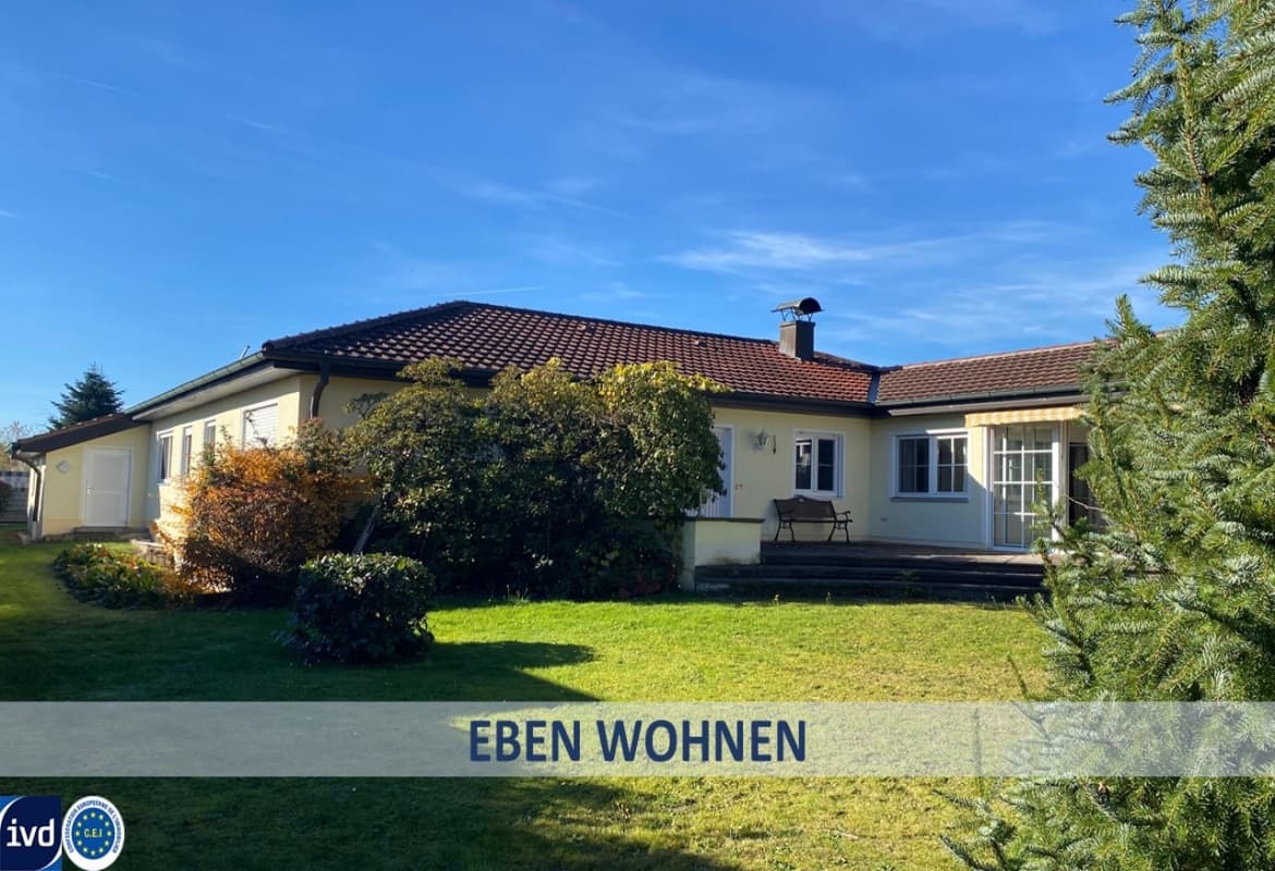 REPRÄSENTATIVER XL-WINKELBUNGALOW
