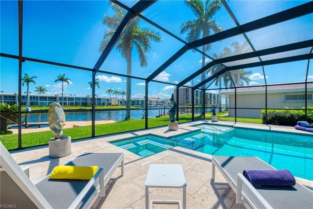 ***RESERVIERT*** Traumvilla am Wasser - Segelbootzugang & atemberaubende Aussicht