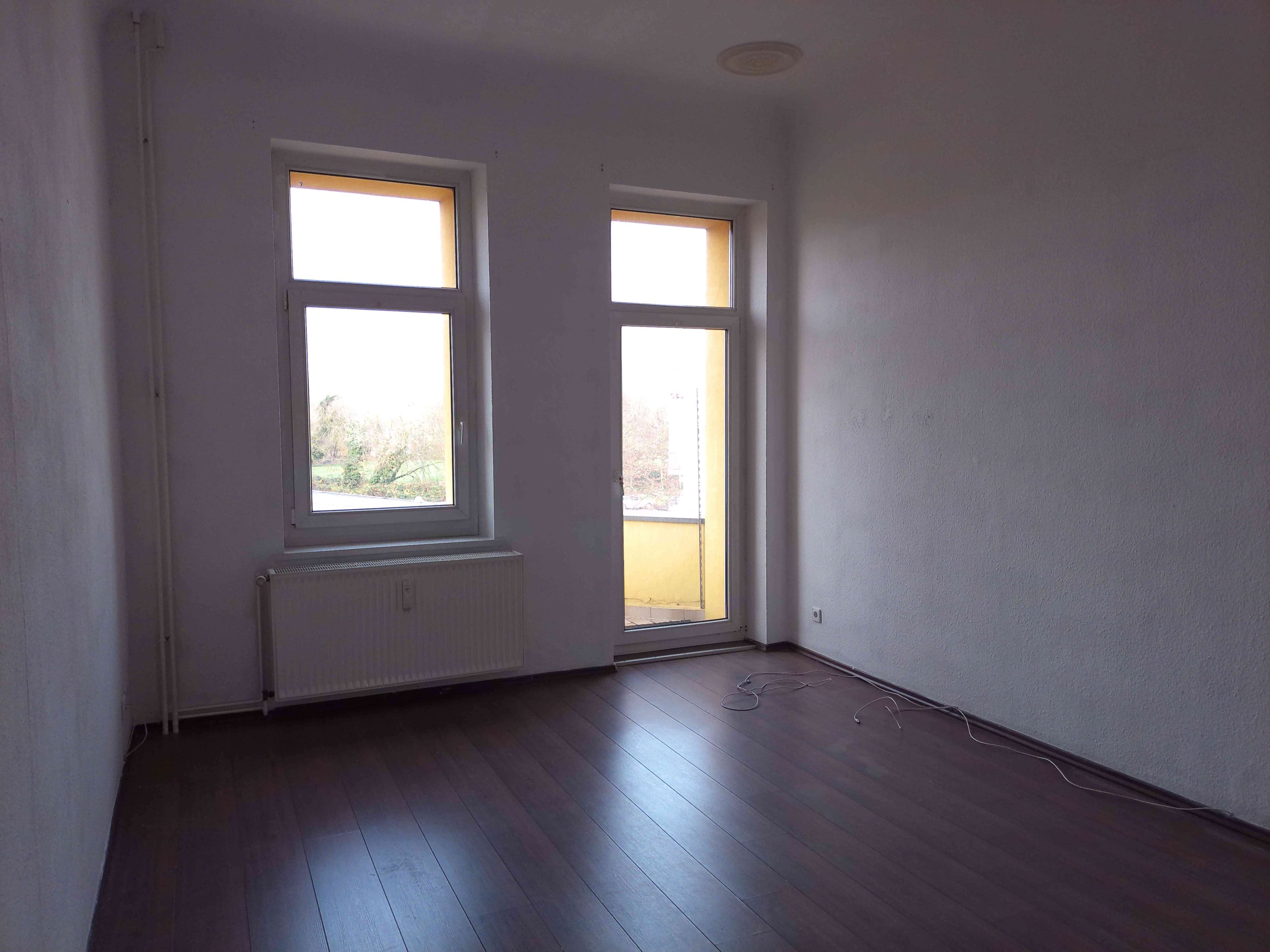 Schöne 3-Raumwohnung (2.OG) mit Balkon in 14712 Rathenow, Fehrbelliner Straße, zentrale Lage