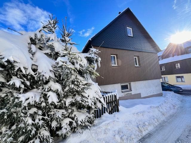Einfamilienhaus sucht nach neuer Familie, diese Immobilie wäre auch toll als Ferienhaus nutzbar!