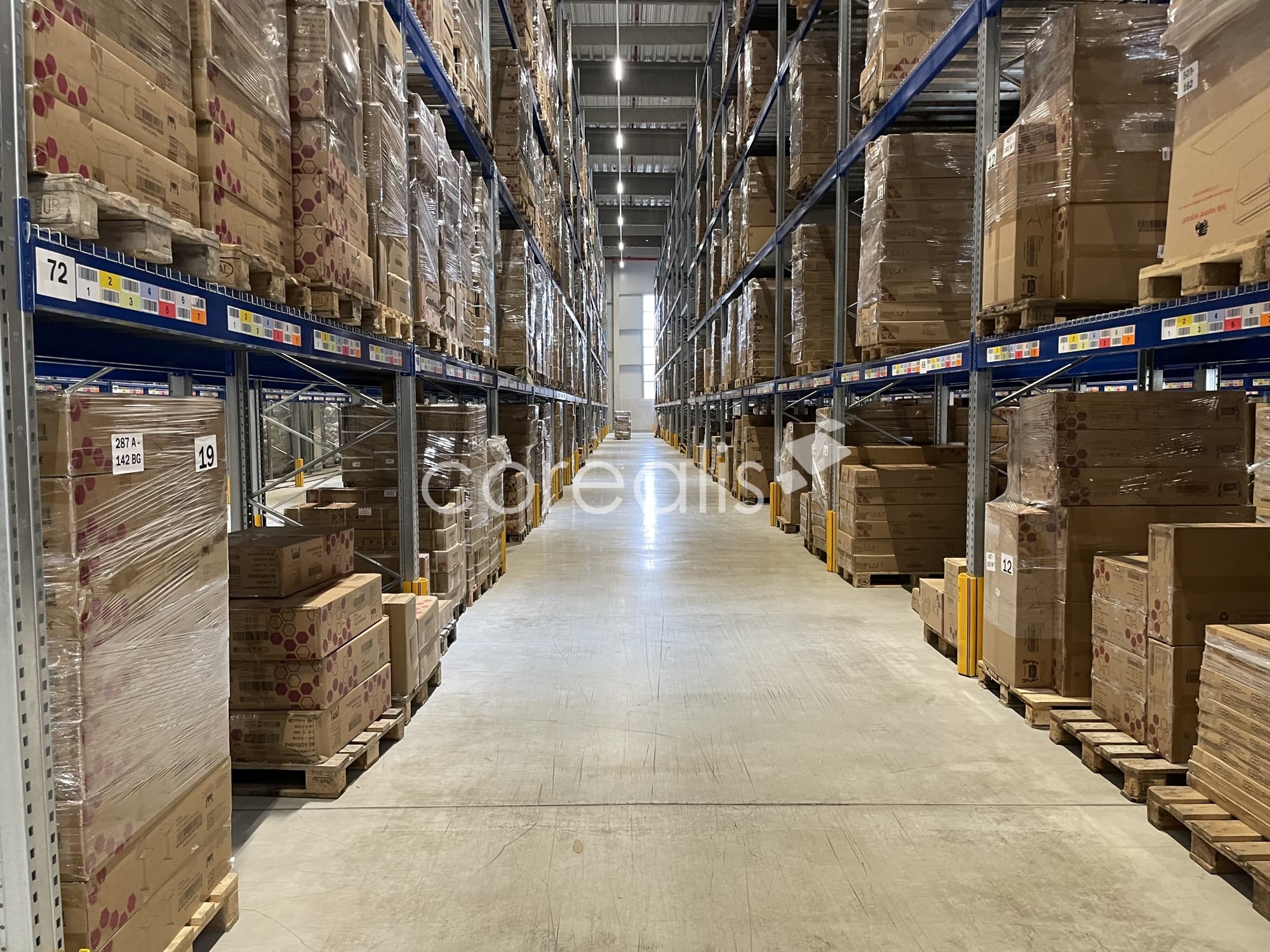 12.000 m² Lager-/Logistikflächen | Rampen | teilbar | Regal