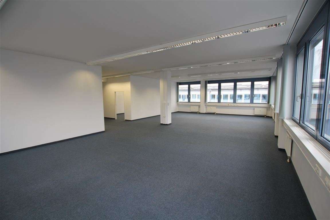 Provisionsfrei - Optimales Büro zum Durchstarten auf 180m²